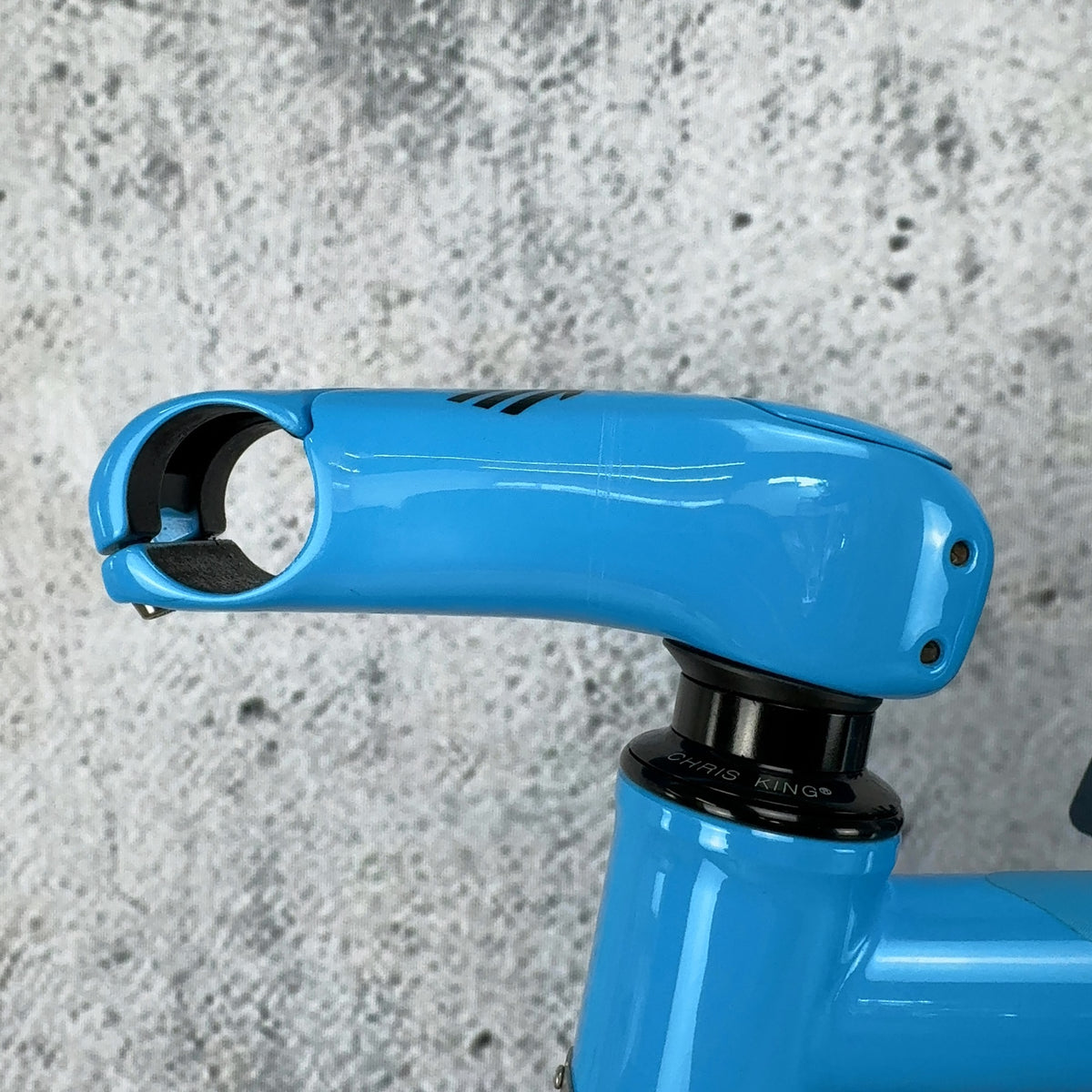 Low Mile! 2024 Mosaic GT-1 AR 59.7cm Titanium Columbus Futura Gravel Frameset — photo 4 of 17