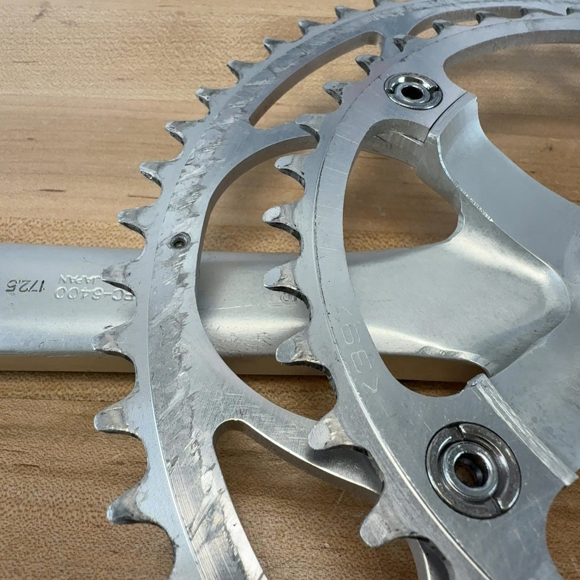 Shimano 600 FC-6400 52/39t 8-Speed Vintage Square Taper Crankset w/ Chainrings