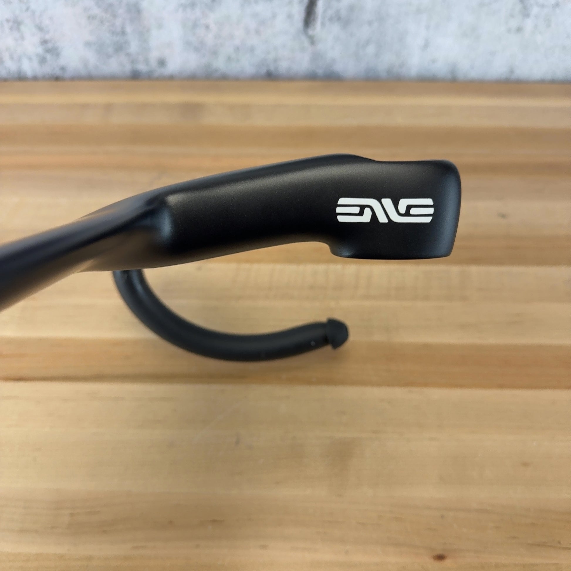 Enve SES Aero Pro One-Piece Handlebar 37/40cm x 120mm Carbon Integrated Handlebar