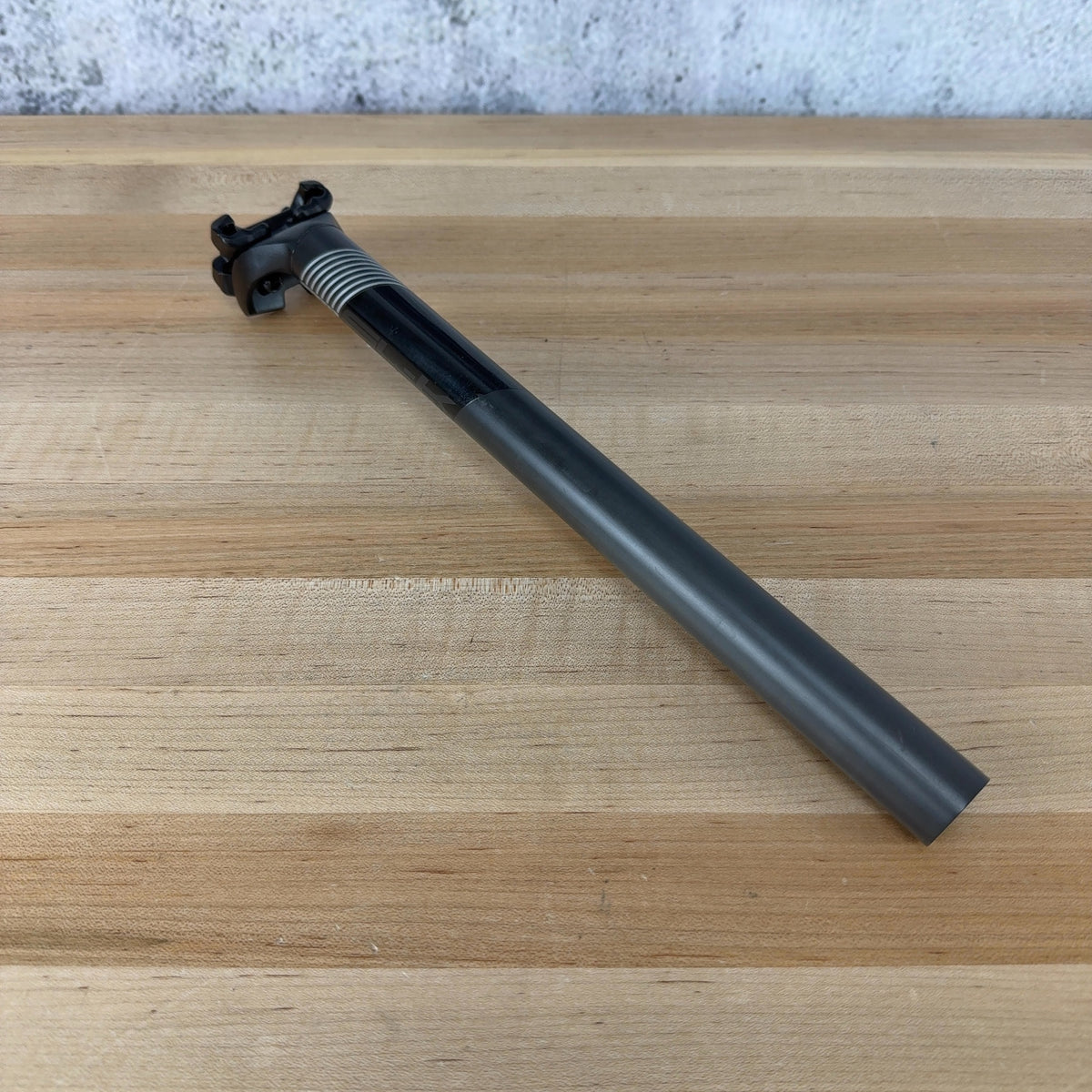 Low Mile! FSA SL-K 27.2mm x 350mm Carbon 20mm Setback Black Bike Seatpost 225g — photo 1 of 9