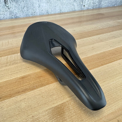 Low Mile! Fizik Argo Vento R1 7x9mm Oval Saddle Rails 150mm Bike Saddle 195g
