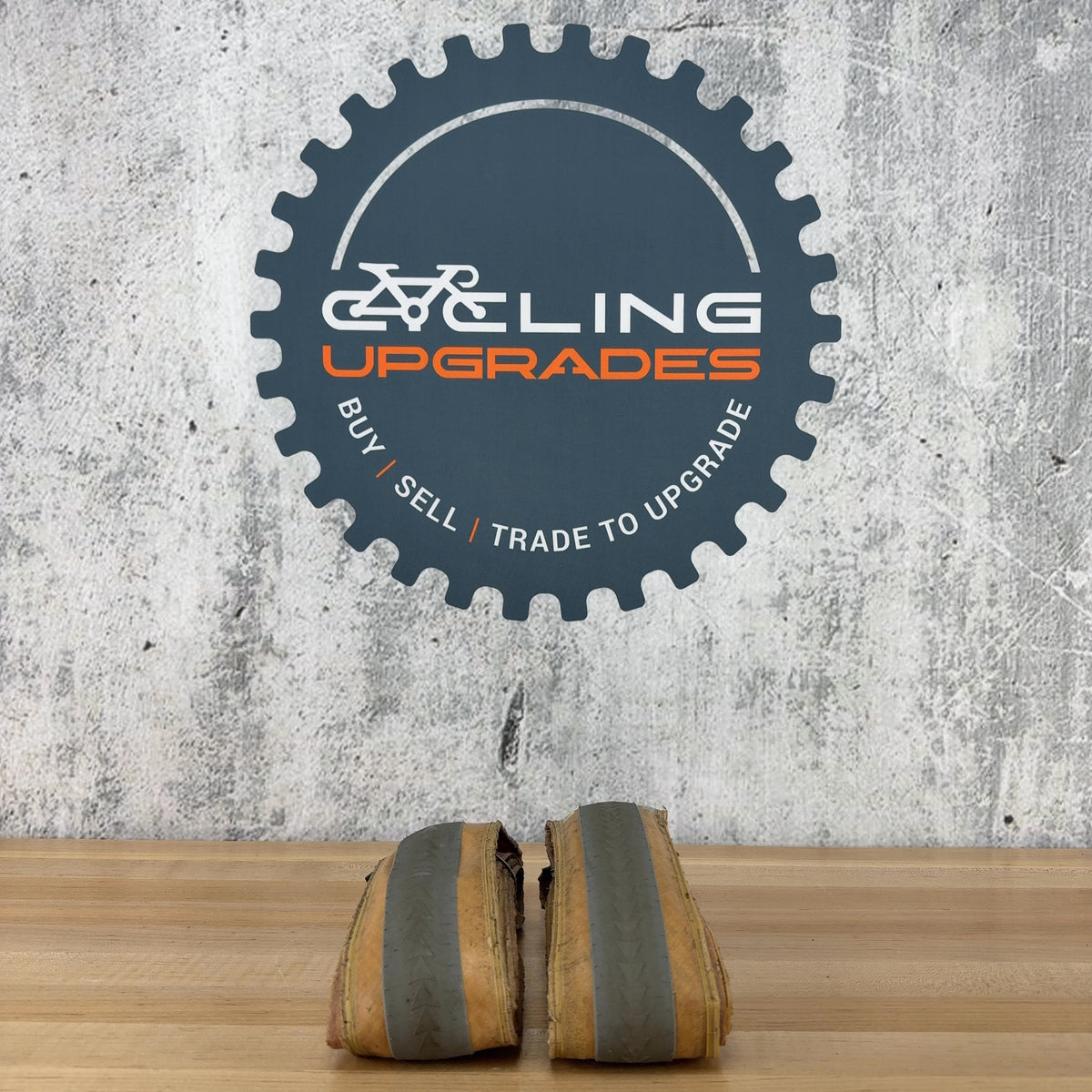 Pair Ultradynamico CAVA Race 700c x 33.?? Gray/Amber Tubeless Road Bike Tires — photo 2 of 8