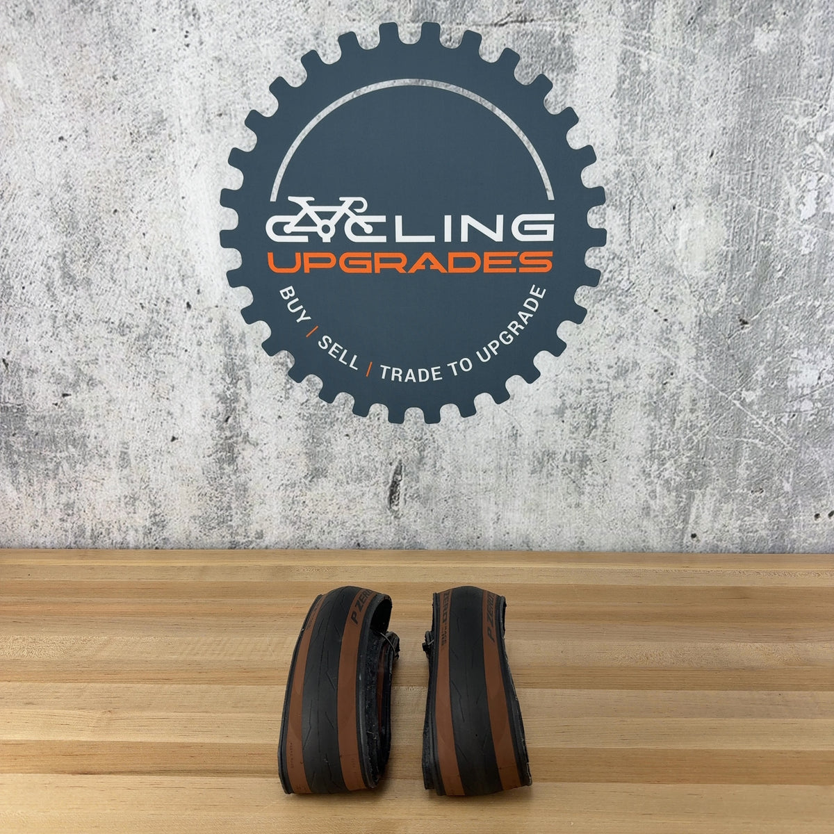 Mint! Pair Pirelli P Zero 700c x 32mm Tanwall Tubeless Road Bike Tires 708g — photo 2 of 5