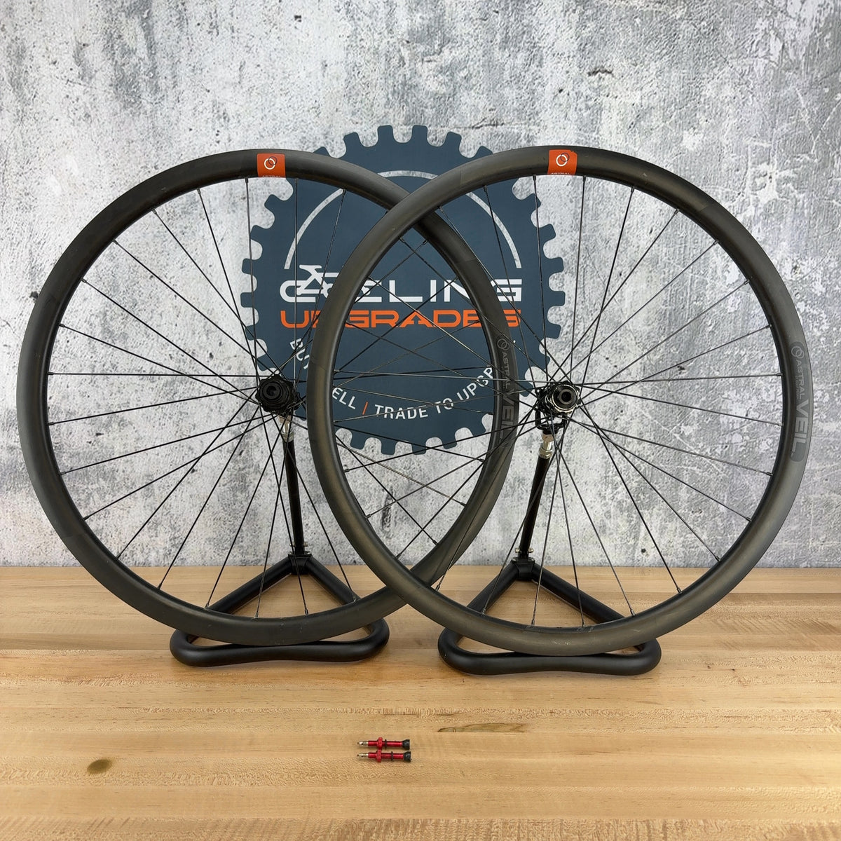 Astral Veil 3 DT 350 32mm 6-Bolt Disc Carbon Tubeless Bike Wheelset 700c 1542g — photo 1 of 21