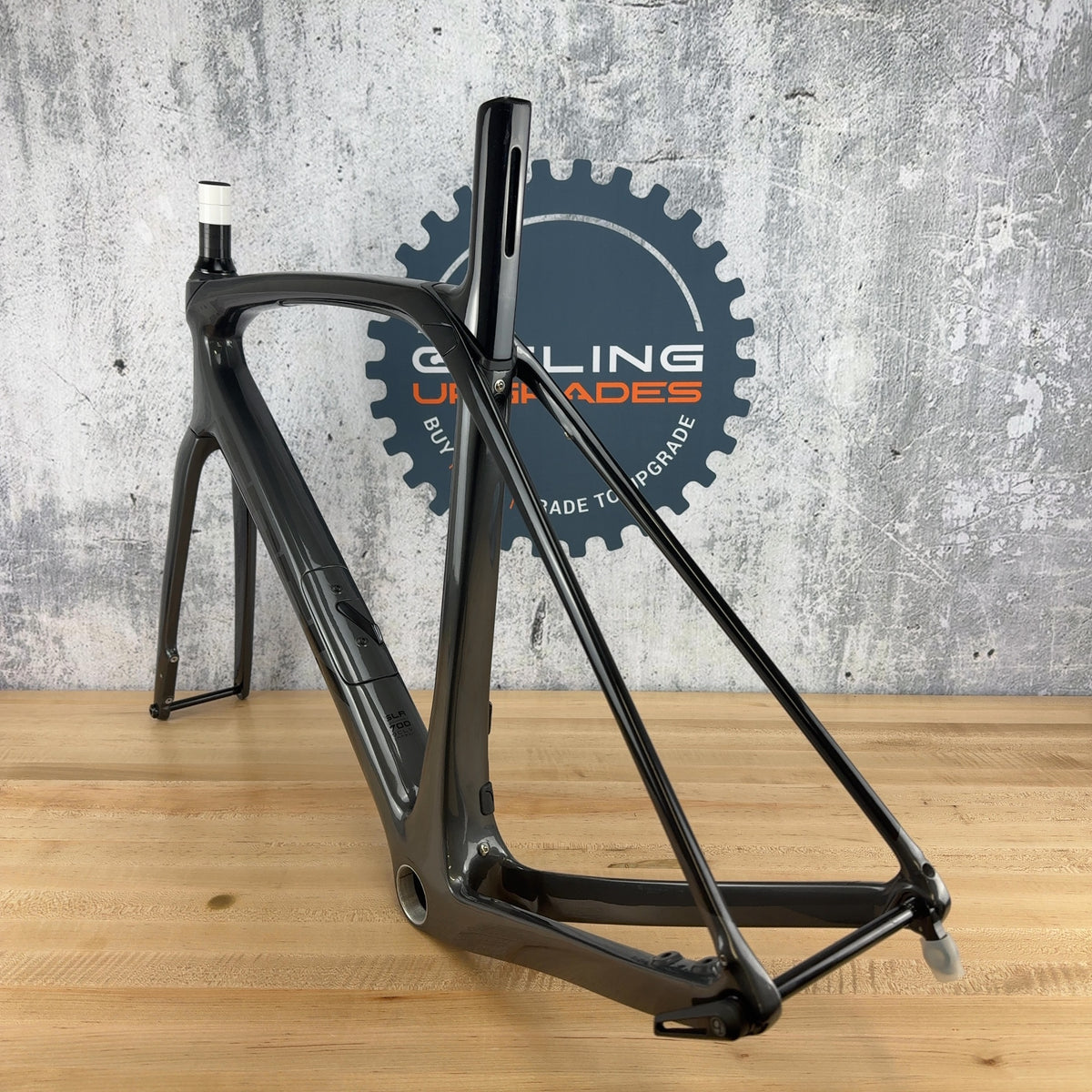 New! 2021 Trek Domane SLR Gen 3 56cm Lithium Grey/Trek Black Carbon Frameset