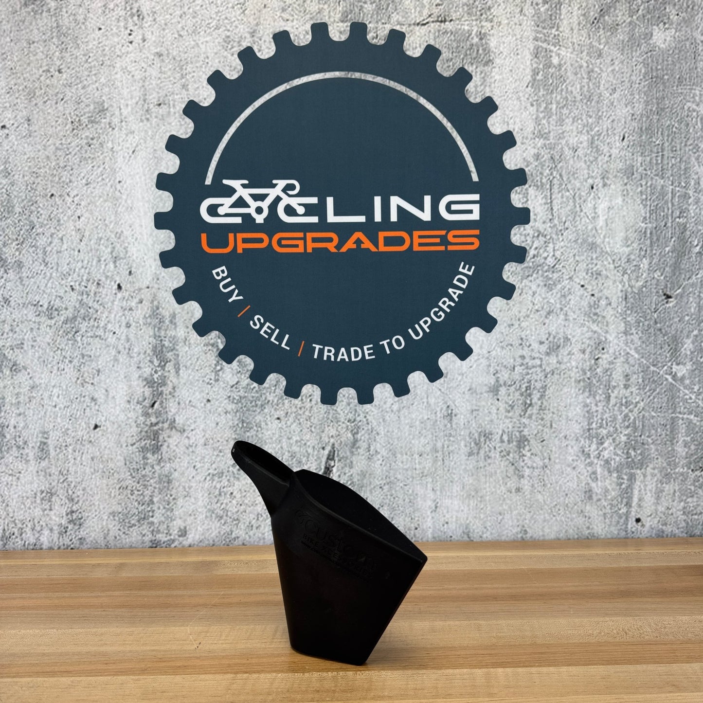 Low Mile! Custom Bike Xcessories Rear Storage Box 2024.5 Cervelo P5 Disc 56 No Light Mount Cervelo P5 Cycling Accessories