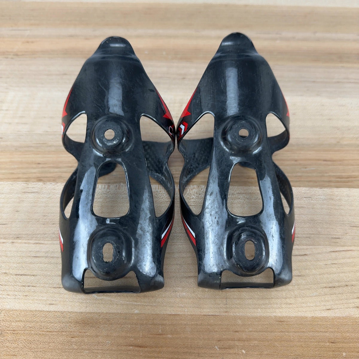 Light Use! Wiel Carbon Red Bike Pair Water Bottle Cages 52g