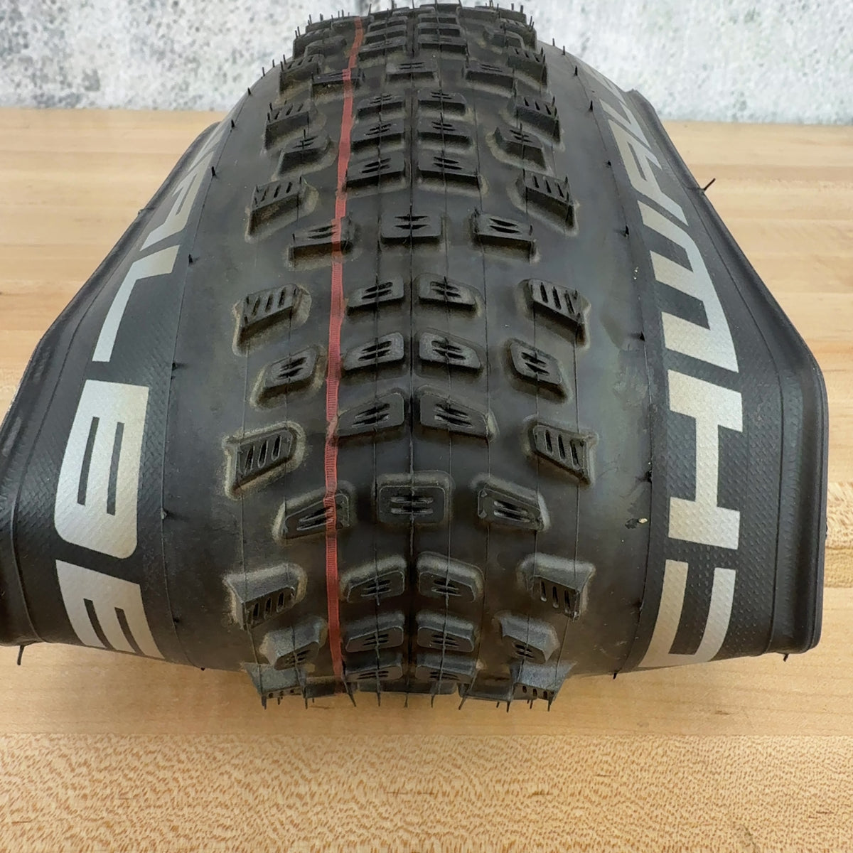 New Take Off! Single Schwalbe Racing Ralph 29" x 2.35" Tubeless MTB Tire — photo 3 of 3