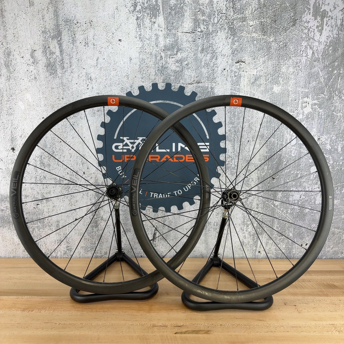 Astral Veil 3 DT 350 32mm 6-Bolt Disc Carbon Tubeless Bike Wheelset 700c 1542g — photo 2 of 21