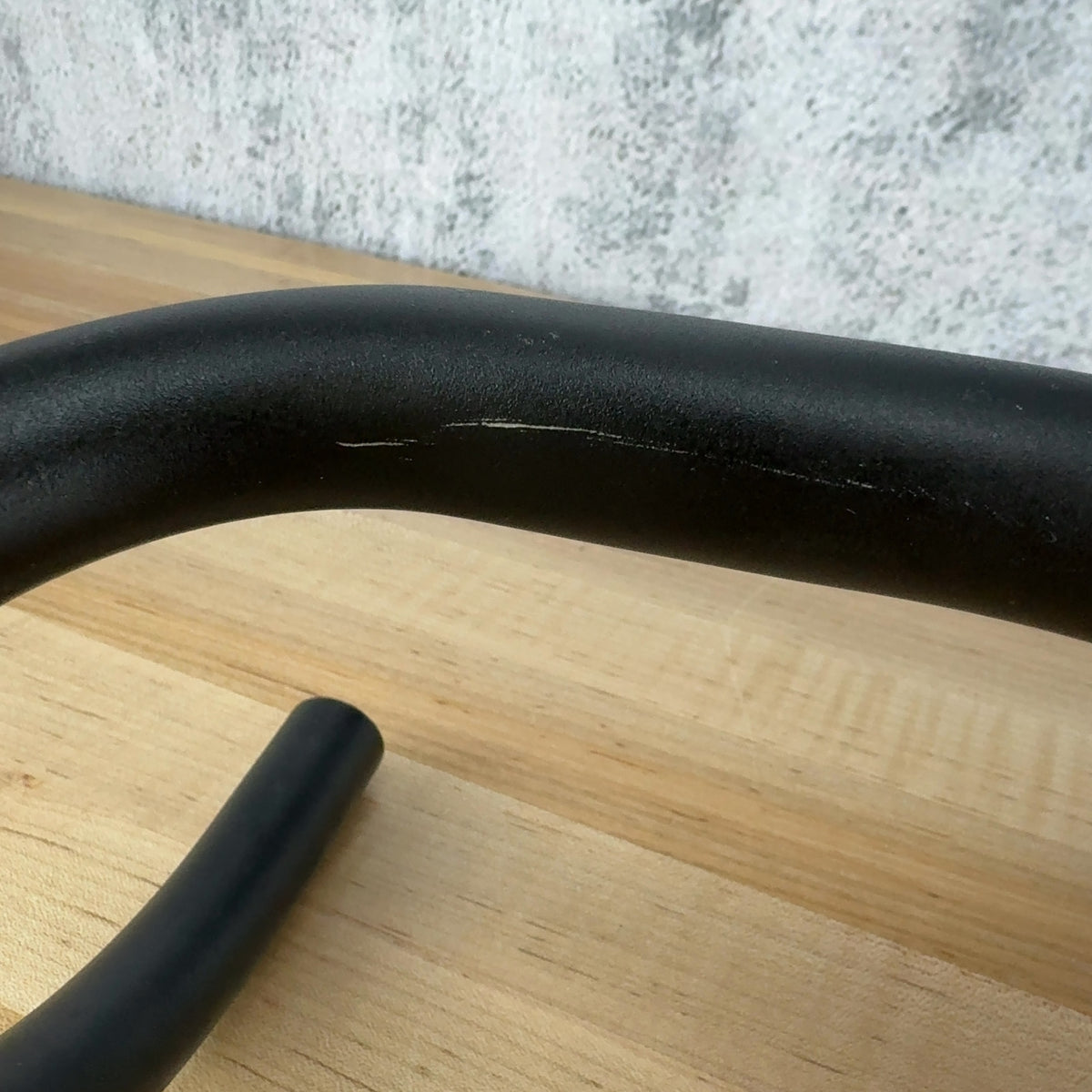 Light Use! Specialized Hover Expert 42cm 31.8mm Round Drop Bar Bike Handlebar