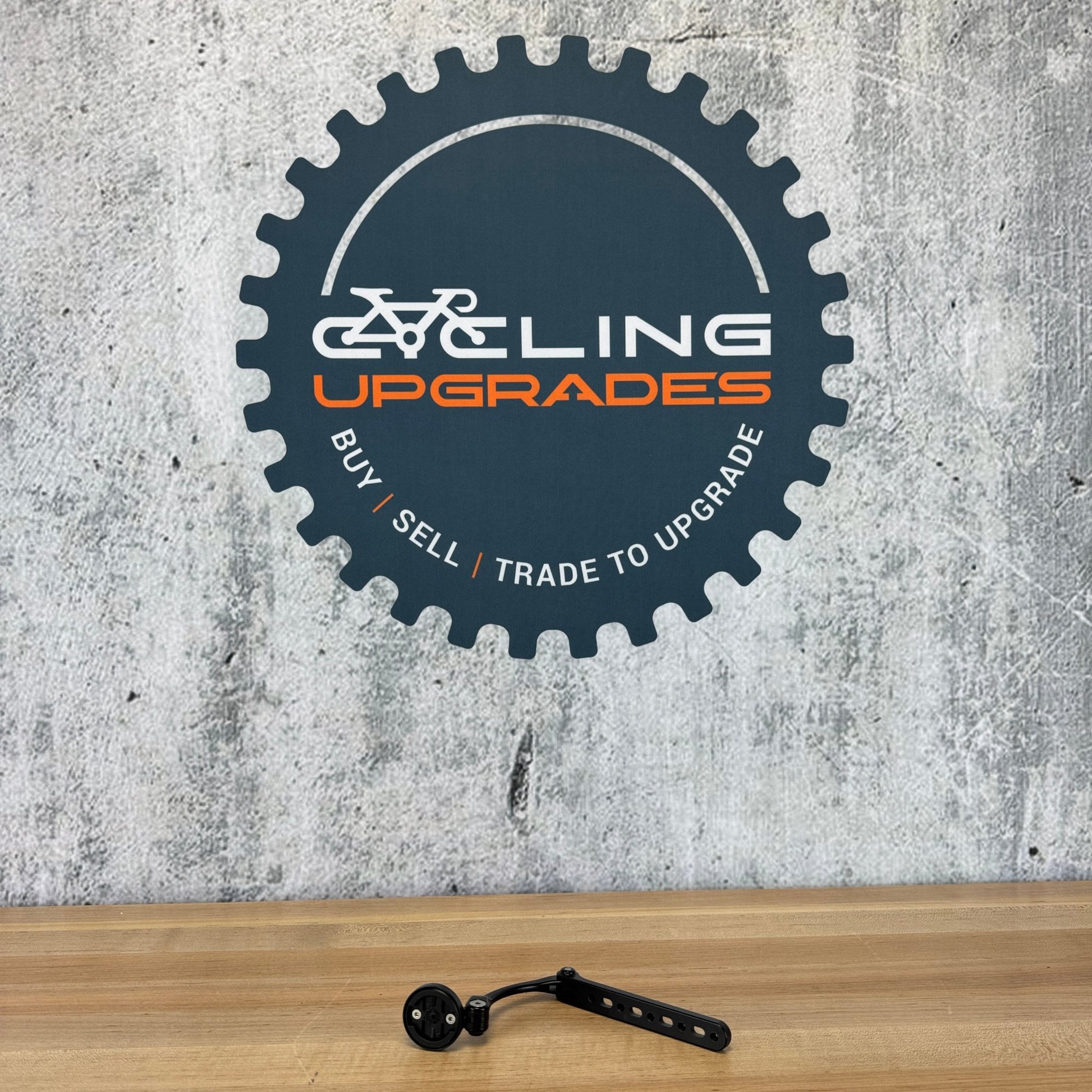 Low Mile! Tririg Polymount With Garmin and Wahoo Mounts Alloy TT Cockpit
