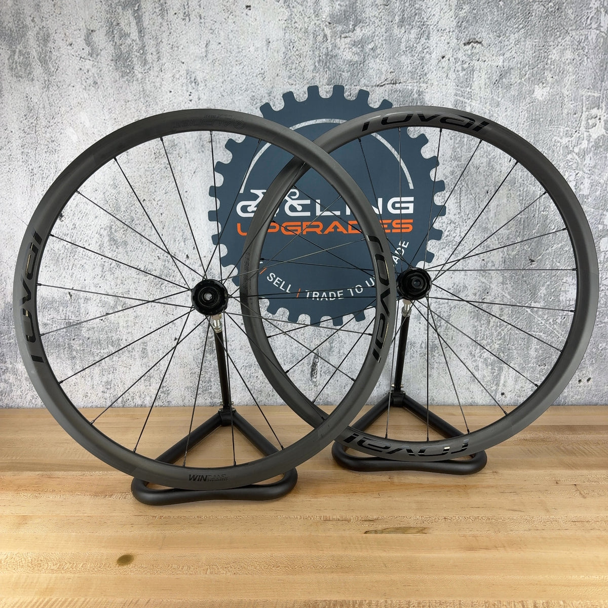 Light Use! Roval Alpinist CLX 33mm 700c Tubeless Disc Carbon Wheelset 1265g
