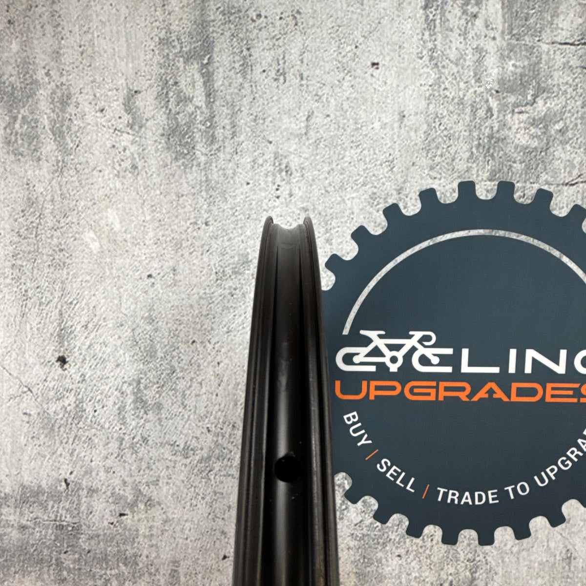 Low Mile! Black Inc 48|58 Carbon Tubeless Gloss Bike Wheelset 700c 1335g — photo 8 of 13