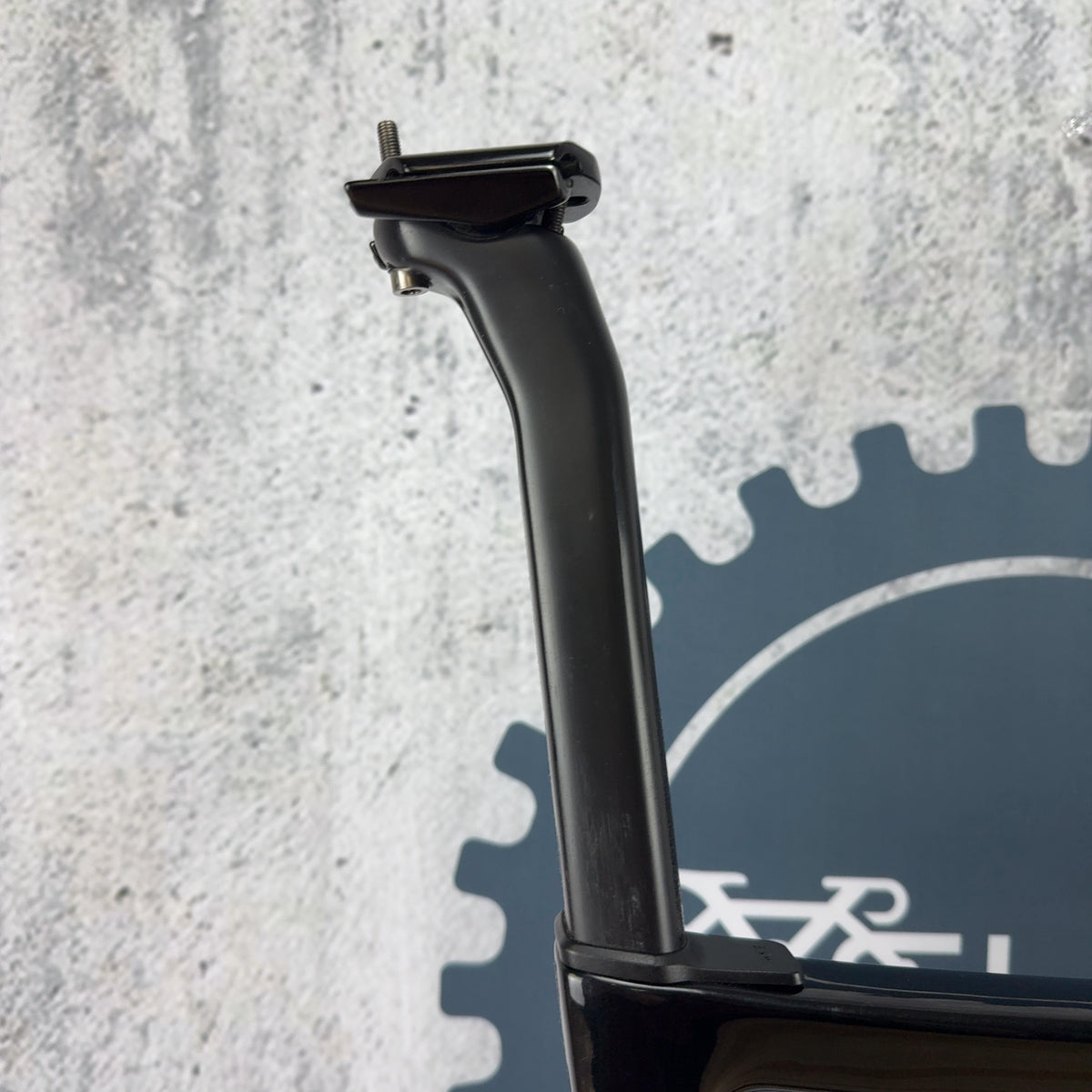 Light Use! 2021 Focus Izalco Max Disc 9 Medium Carbon Road Bike Frameset 2014g — photo 5 of 15