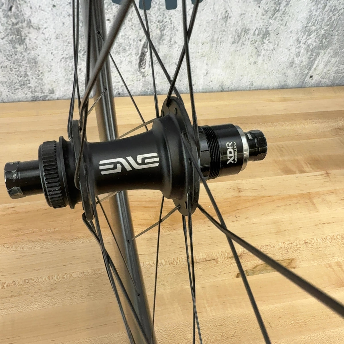 Low Mile! Enve Foundation 65 Carbon Tubeless Disc Brake Bike Wheelset 700c 1669g — photo 5 of 10