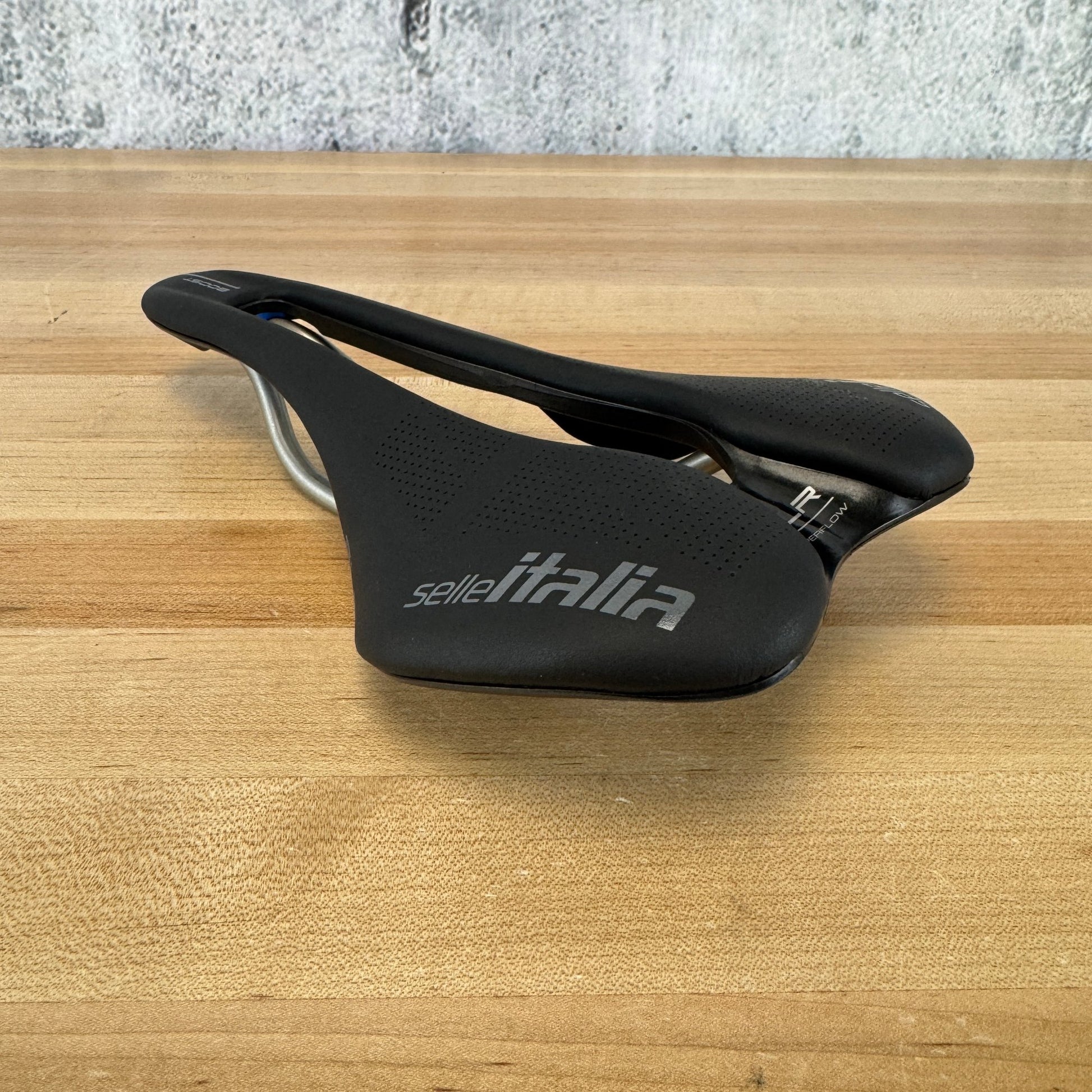 Low Mile! Selle Italia SLR Boost Ti 316 Superflow 145mm Ti 316 Rails Saddle 170g