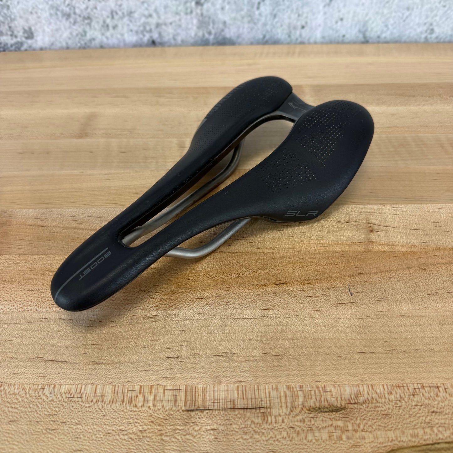 Light Use! Selle Italia SLR Boost Ti 316 Superflow 130mm Titanium Bike Saddle