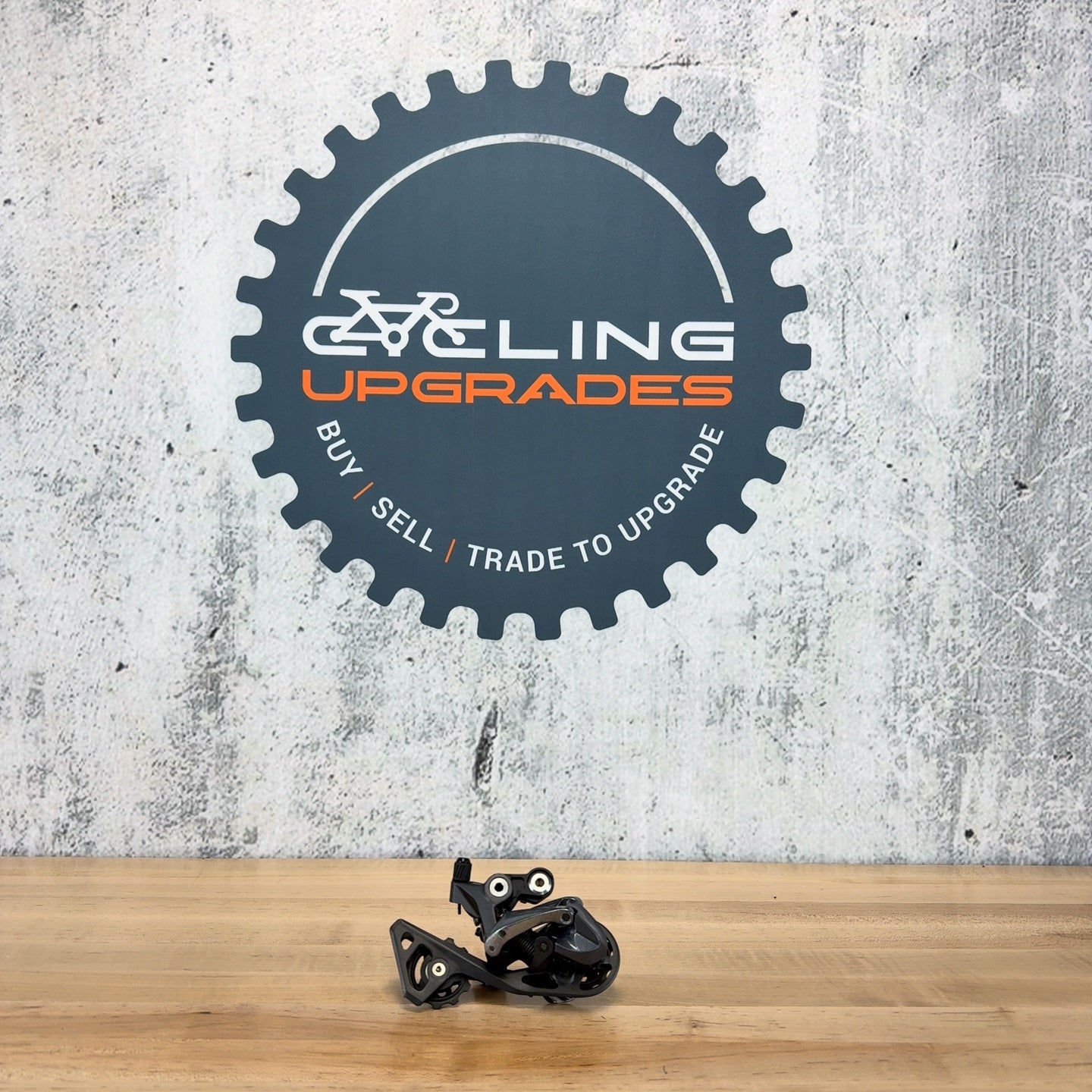Low Mile! Shimano Ultegra RD-R8000 11-Speed Rear Derailleur