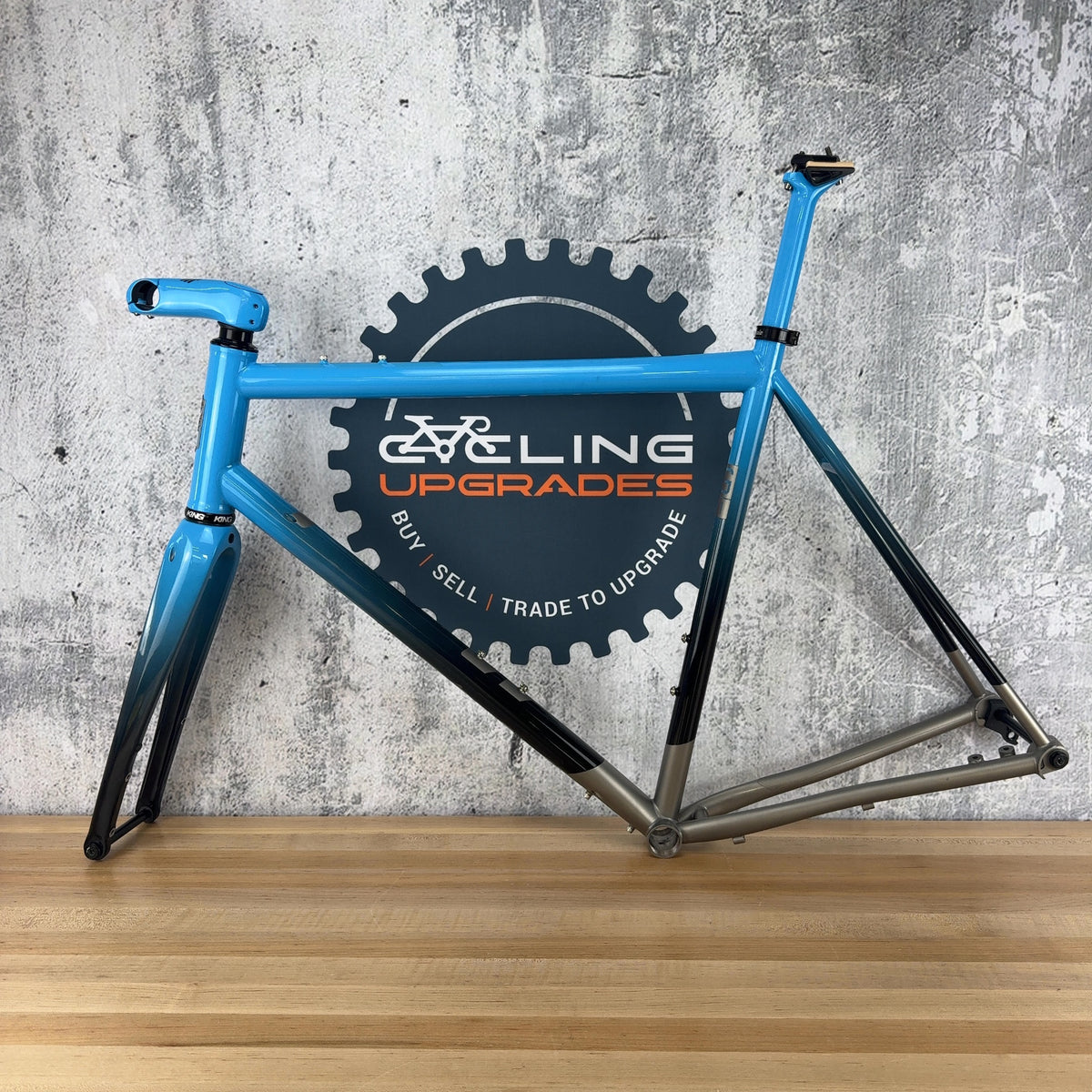 Low Mile! 2024 Mosaic GT-1 AR 59.7cm Titanium Columbus Futura Gravel Frameset — photo 2 of 17