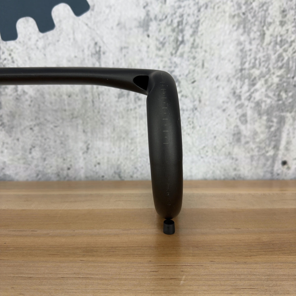 Light Use! Trek Madone SLR 44cm 31.8mm Carbon Aero Drop Bar Bike Handlebar 287g
