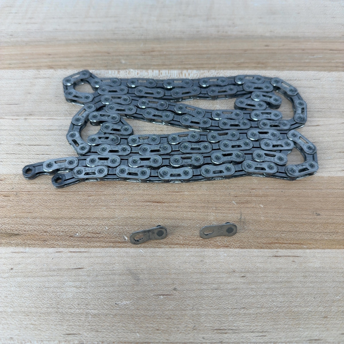 Low Mile! SRAM Force AXS E1 108 Links with Master Link Flattop Bike Chain 234g — photo 1 of 2