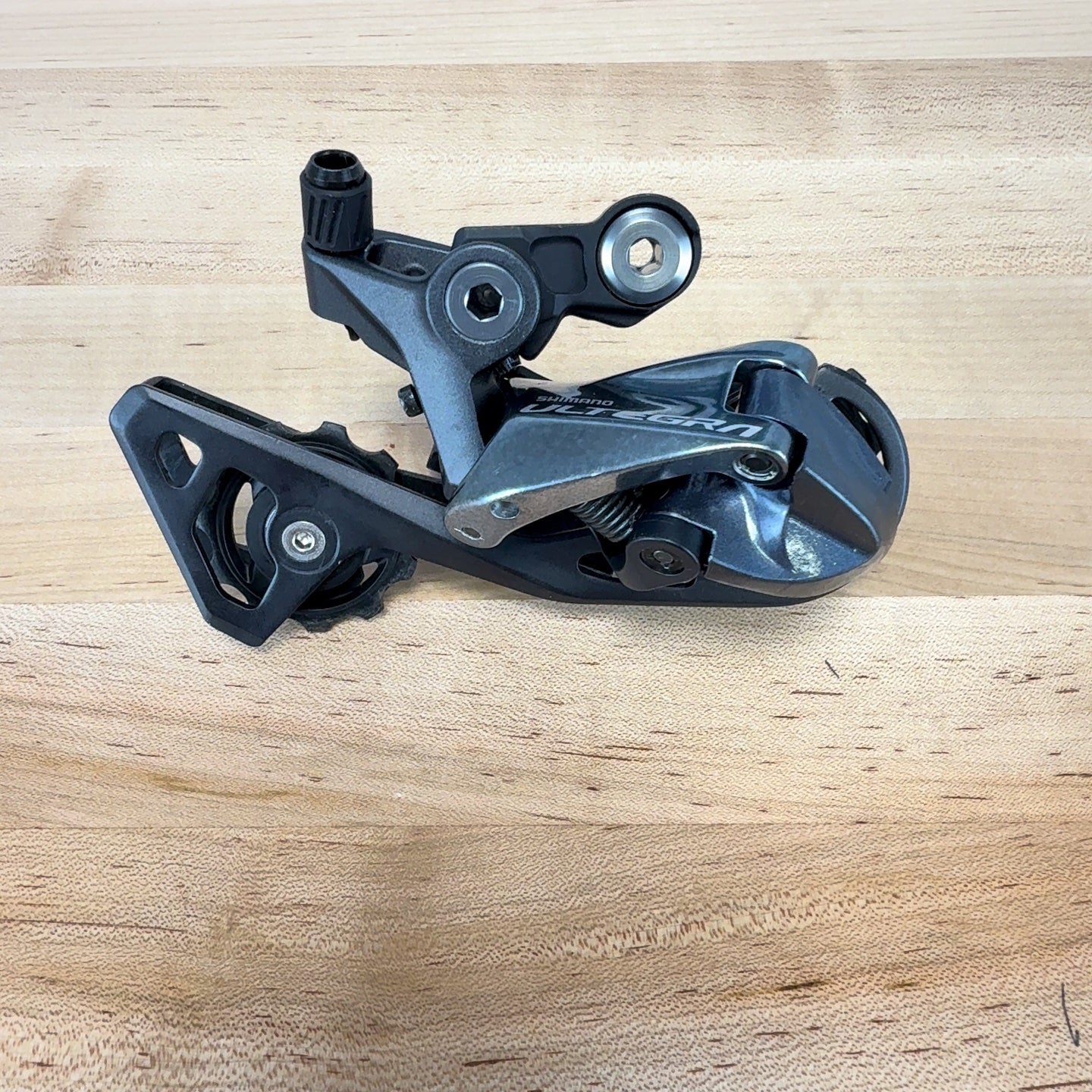 Low Mile! Shimano Ultegra RD-R8000 11-Speed Rear Derailleur