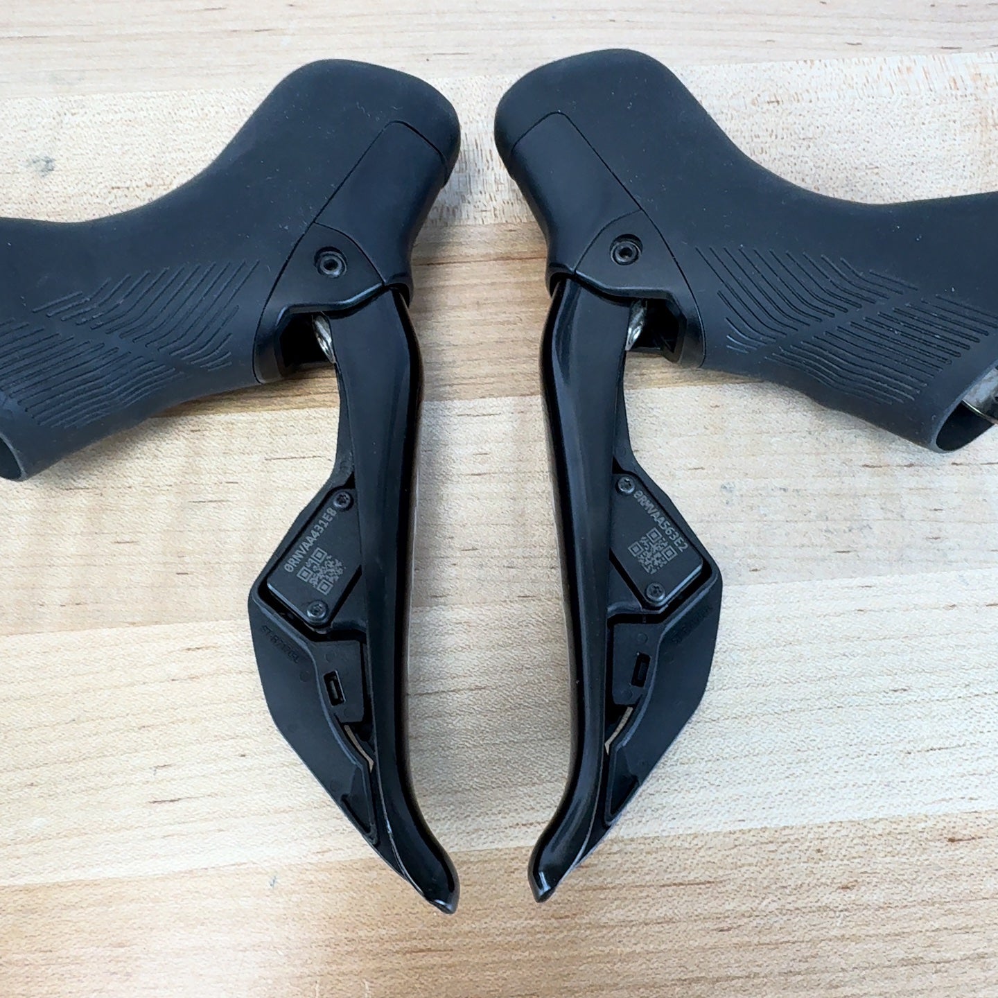 Shimano 105 R7170 Di2 Electronic 12-Speed Bike Shifters w/ Brake Calipers 723g