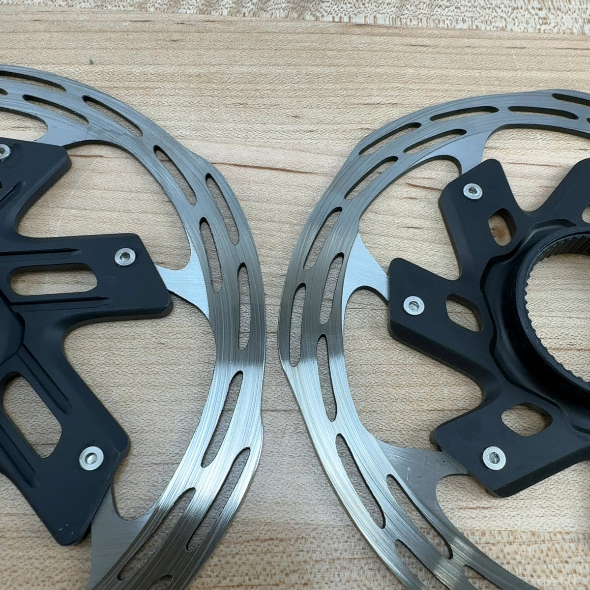 Low Mile! SRAM Paceline X Center Lock 160/140mm Brake Rotors w/ Lockrings 238g — photo 7 of 7