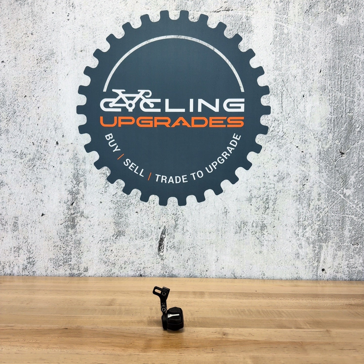 Low Mile! SRAM AXS POD Ultimate Controller Bridge Clamp 12/13-Speed Shifters