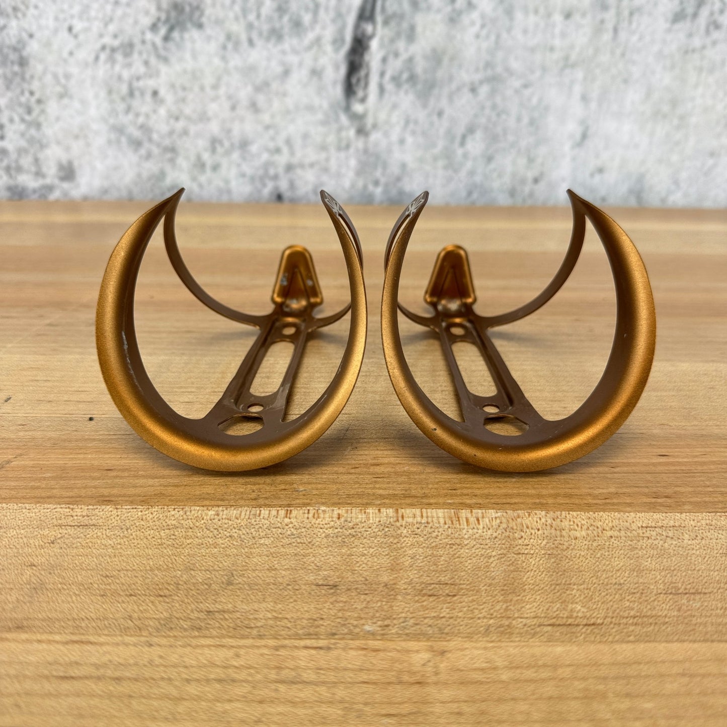 Supacaz Fly Cage Ano Coffee Pair Alloy Bike Water Bottle Cages 38g