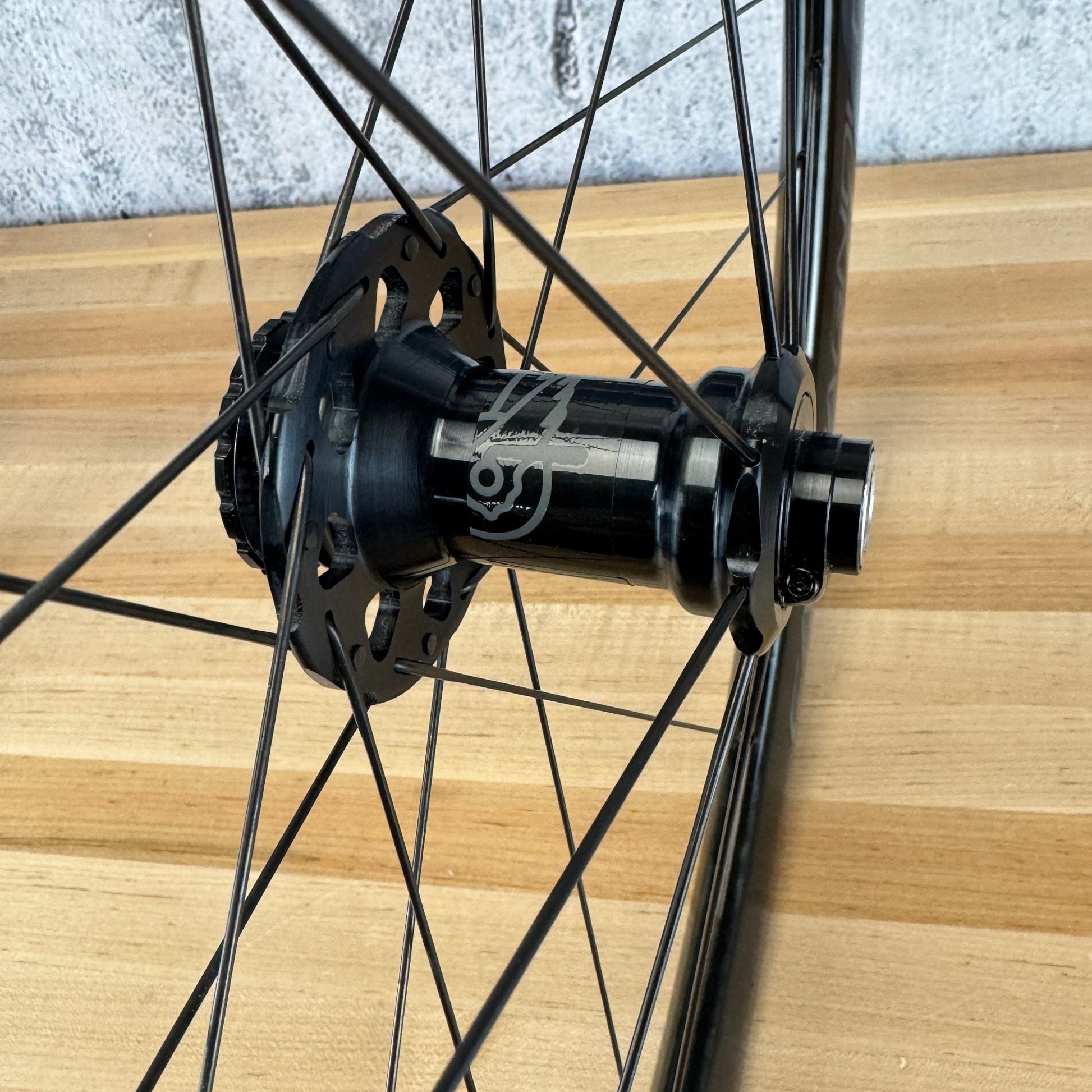 Low Mile! Campagnolo Shamal Carbon Wheelset