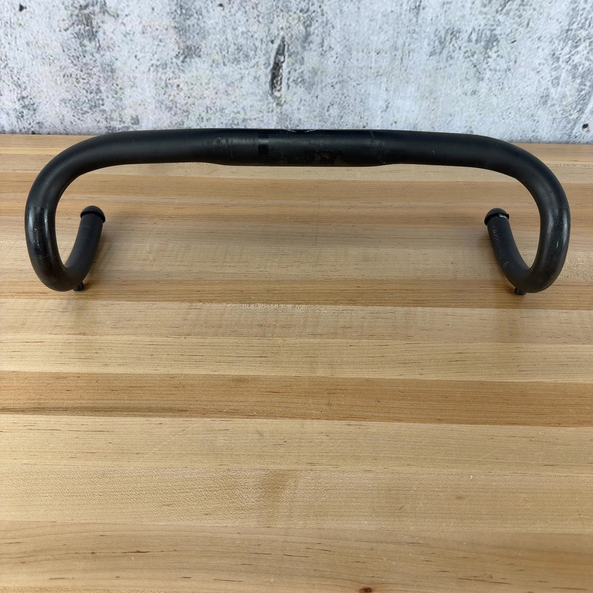 Enve Road Compact 44cm 31.8mm Carbon Black 79mm Reach Road Bike Handlebar 207g — photo 1 of 11