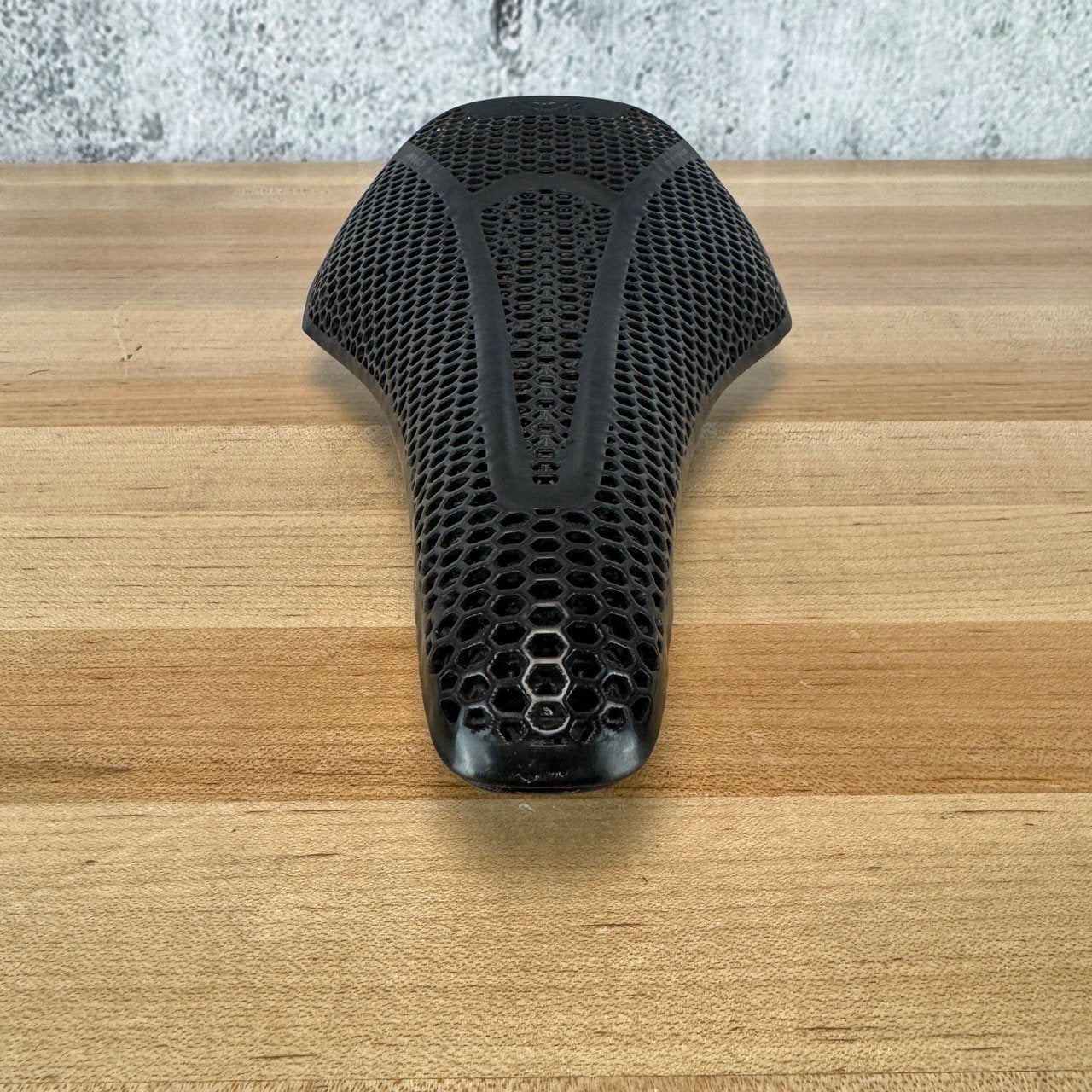 Light Use! Fizik Vento Argo Adaptive 00 7x9mm Mobius Carbon Rails 140mm Saddle