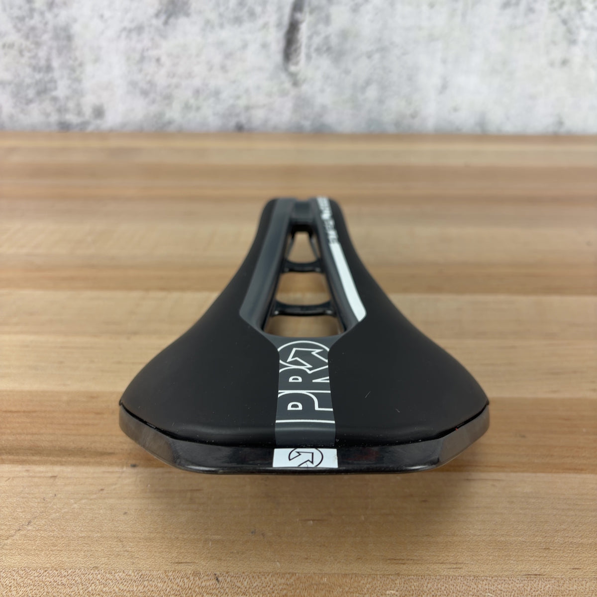 Low Mile! PRO Stealth Sport 142mm Saddle — photo 3 of 4