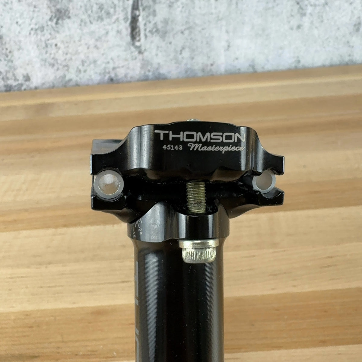 Low Mile! Thomson Masterpiece Layback 27.2x240mm 16mm Setback Bike Seatpost 160g