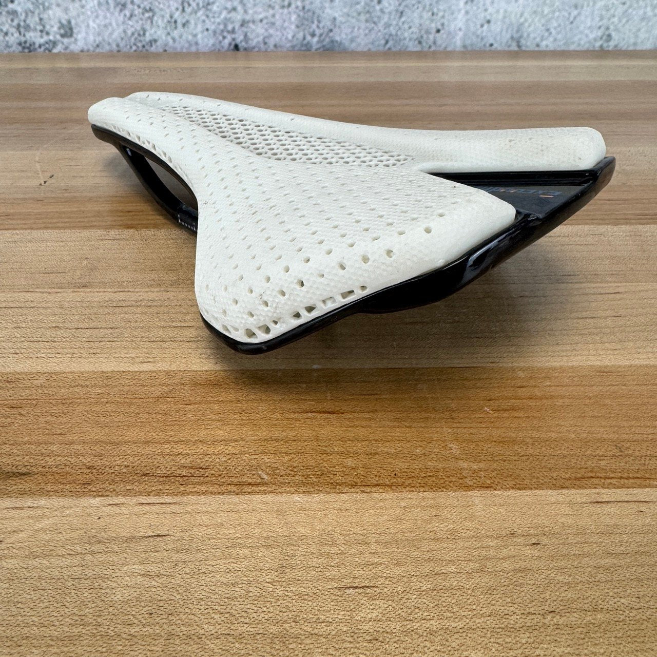 New Take Off! Exceedhub Carbon 3D Print White Saddle