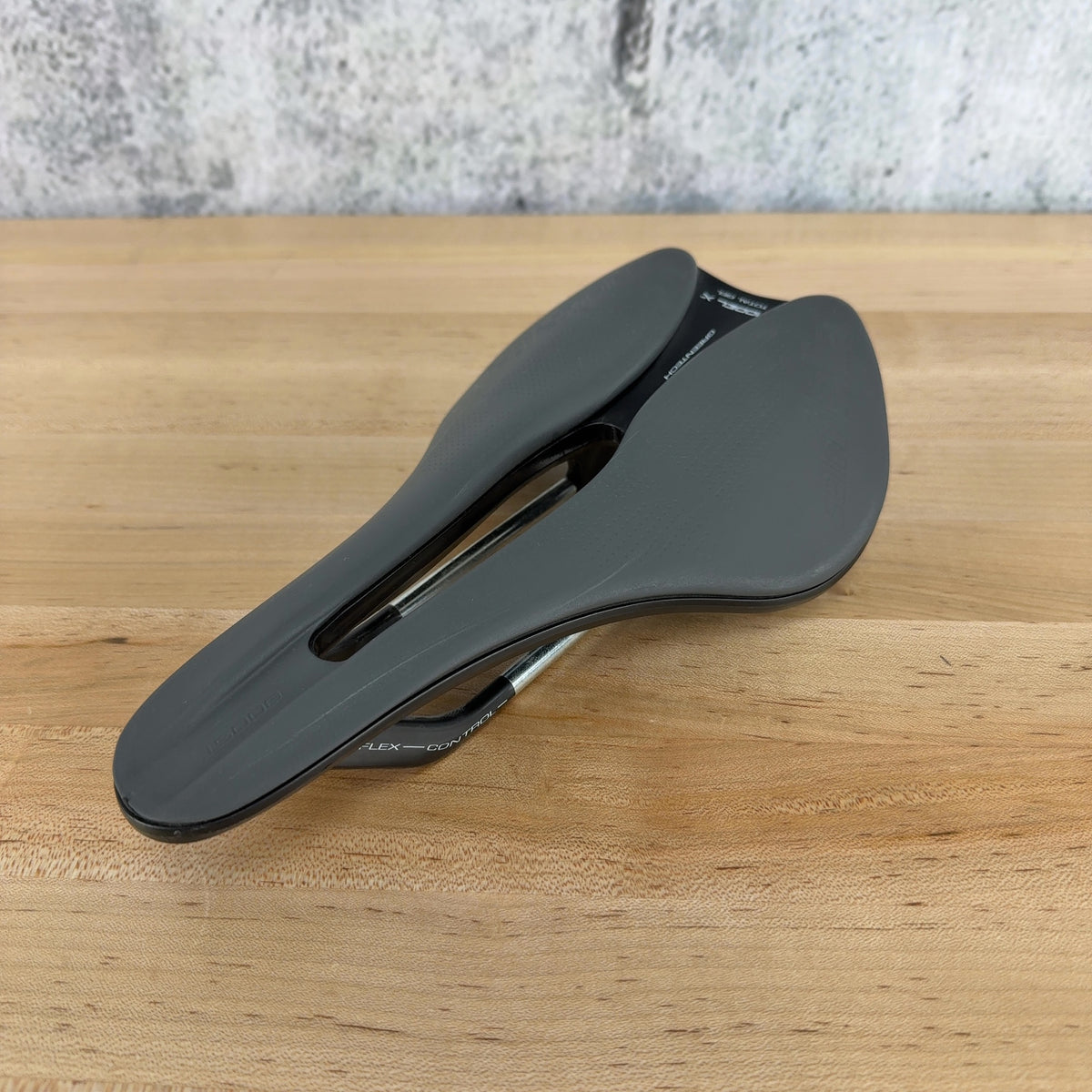 New Take Off! Selle Italia Model X 145mm Grey 7x7mm Chromoly Rails Bike Saddle — photo 3 of 9