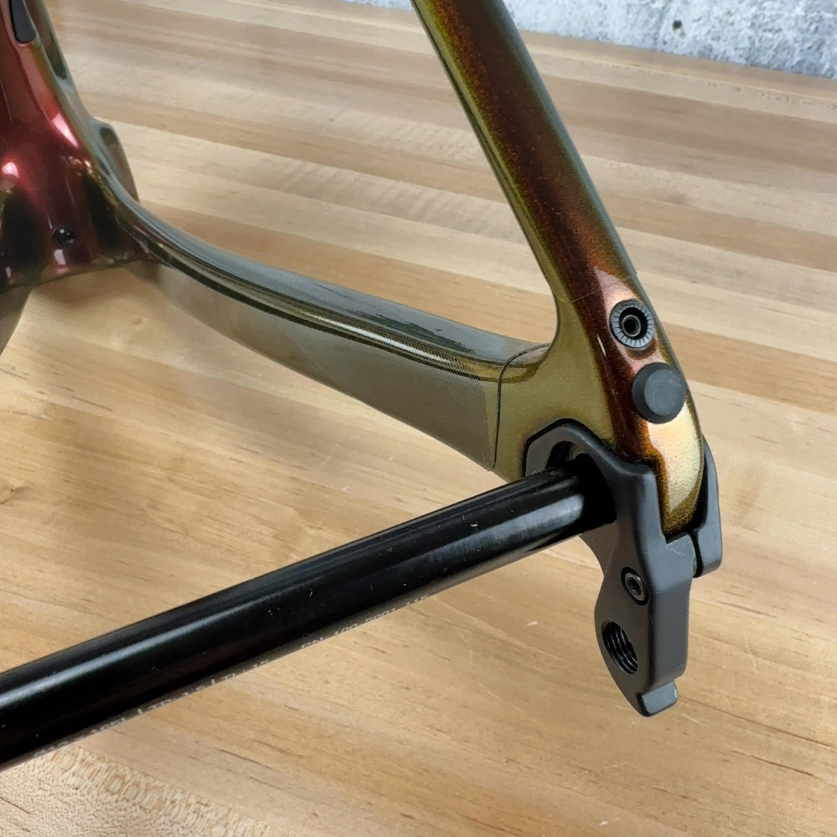 Low Mile! 2025 Enve Melee V1 54cm Poison Apple Disc Brake Carbon Frameset 2070g — photo 8 of 15