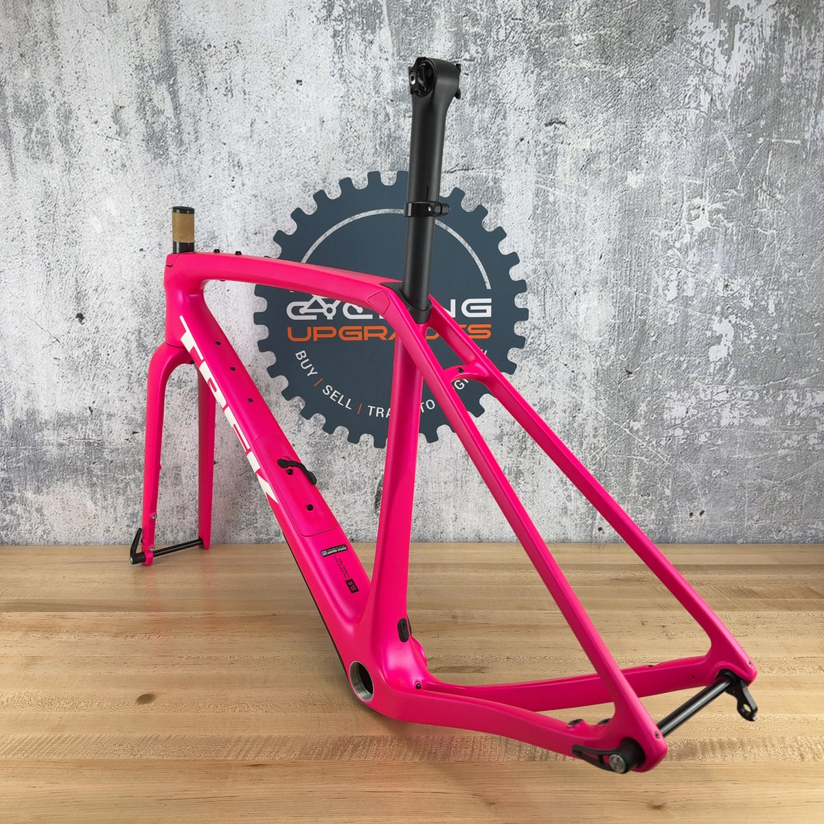 Mint! Trek Checkpoint 56cm Vice Pink Carbon Gravel Bike Frameset 700c 2340g — photo 10 of 15