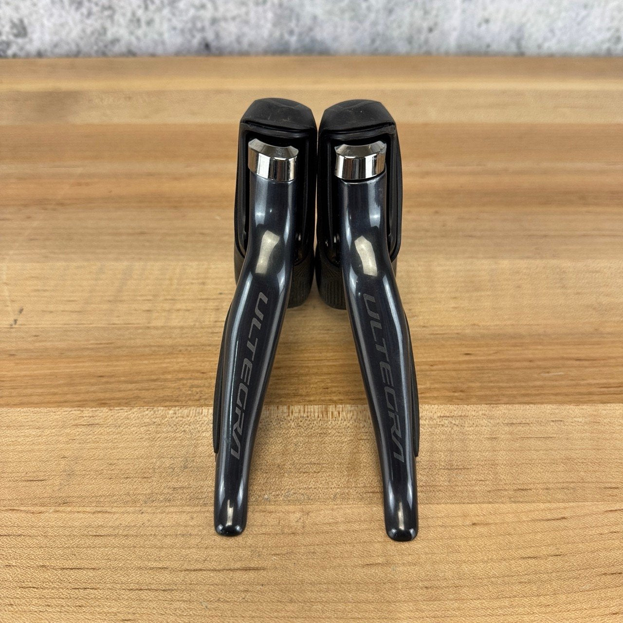Shimano Ultegra ST-R8150 Di2 12-Speed Rim Brake Shifters