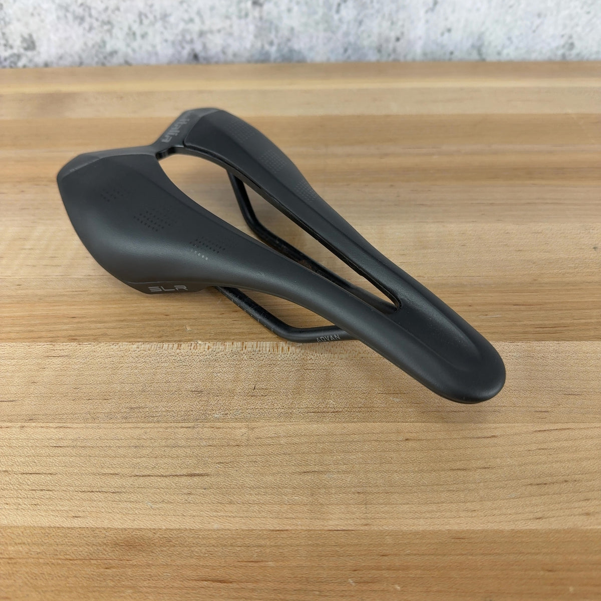 Light Use! Selle Italia SLR Advan Superflow S3 Chromoly 7x7mm Rails Bike Saddle — photo 1 of 7