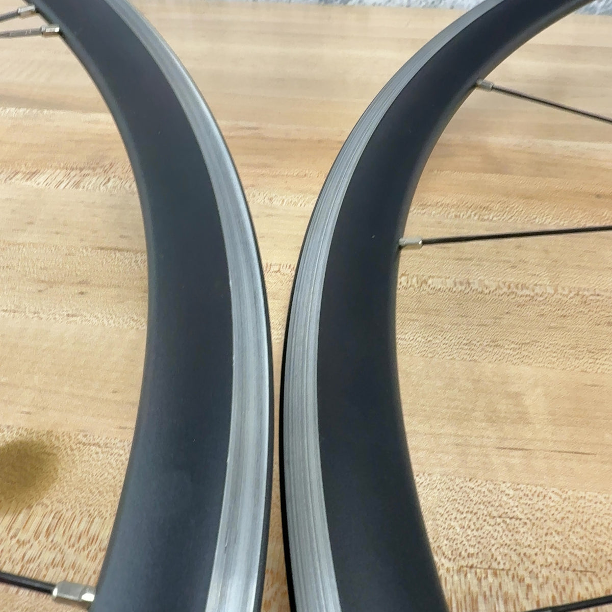 Light Use! Campagnolo Zonda G3 Alloy Rim Brake Road Bike Wheelset 700c 1720g — photo 15 of 15