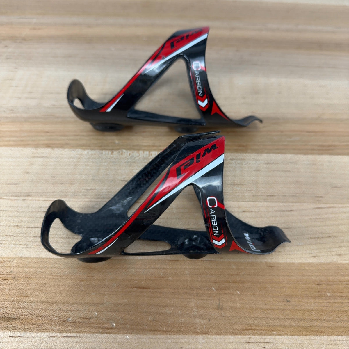 Light Use! Wiel Carbon Red Bike Pair Water Bottle Cages 52g