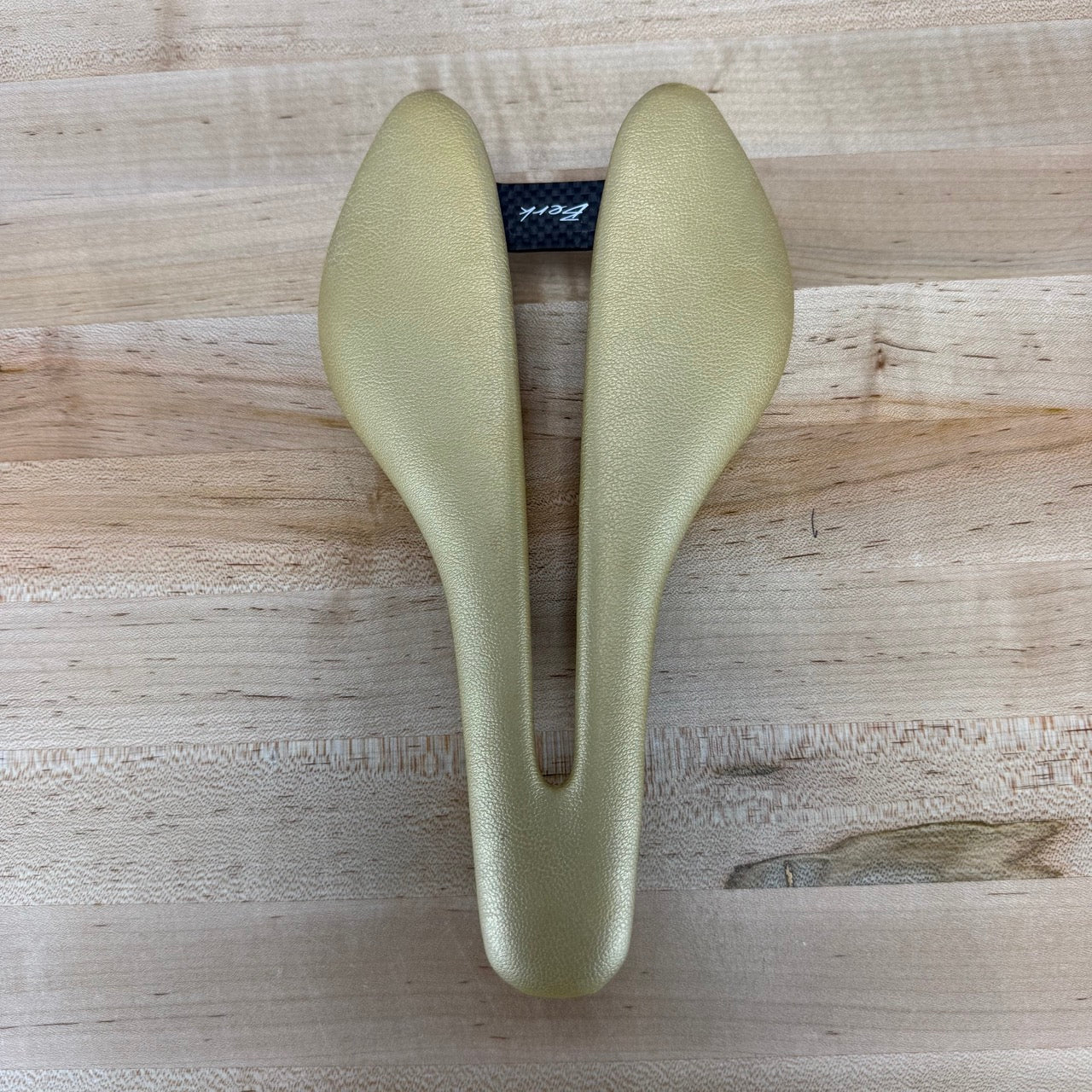 Berk Ploh 143mm 7x9mm Rails Padded Gold Carbon Lightweight Bike Saddle 100g