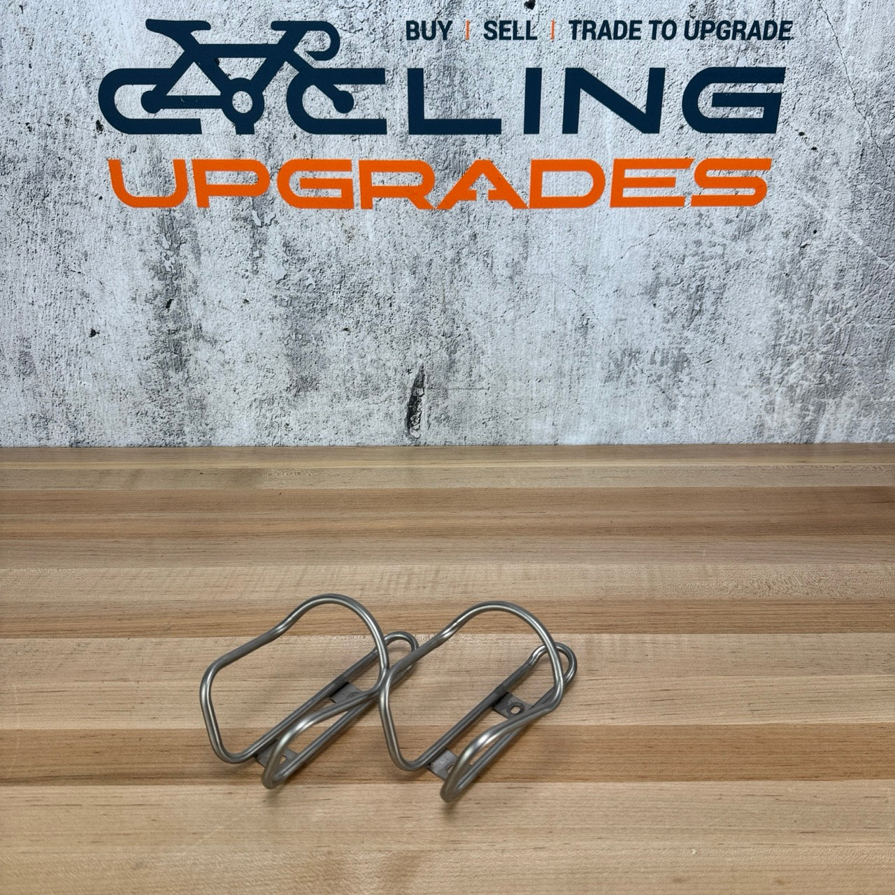 Ridden Once! King Cage Cycling Bike Pair Titanium Water Bottle Cages 55g