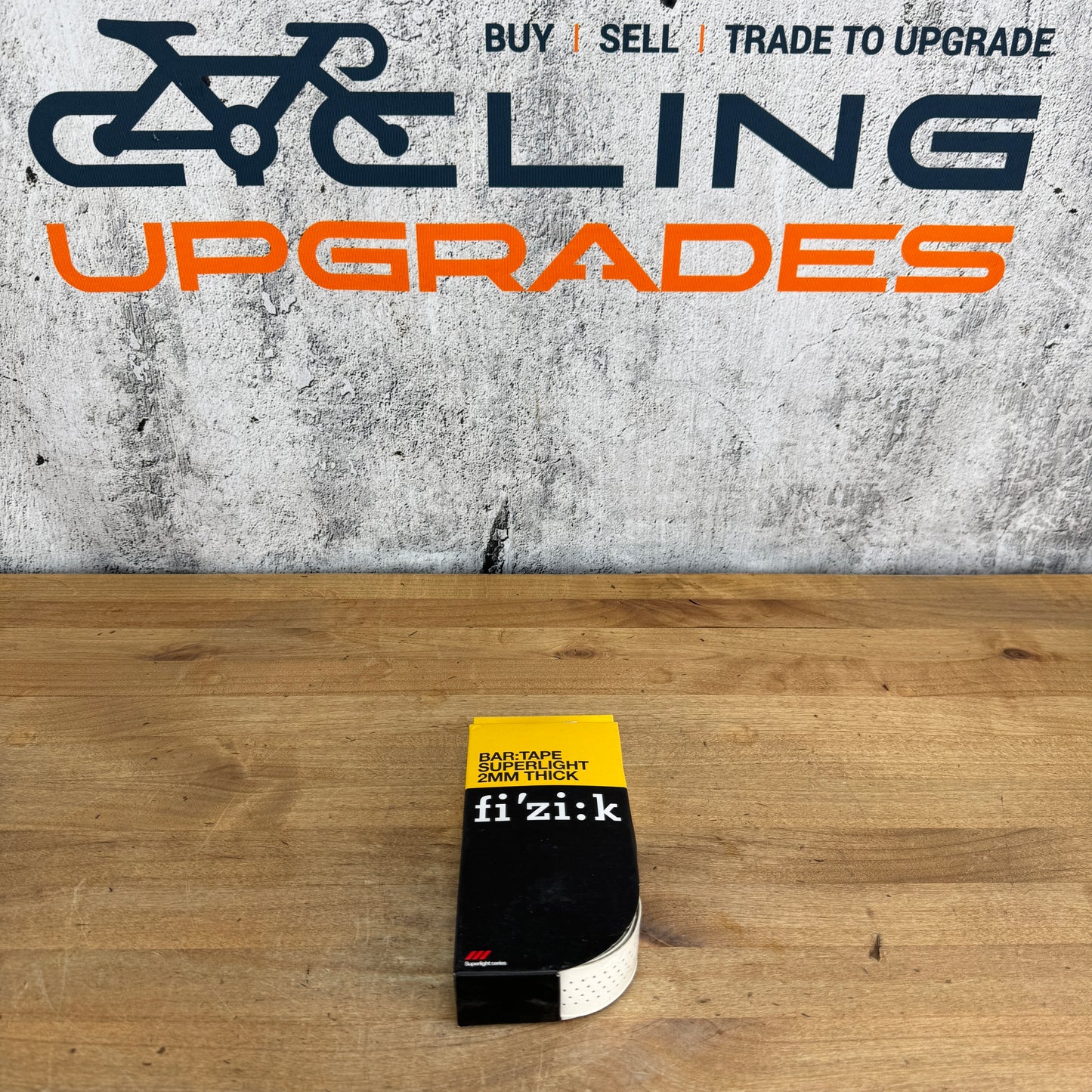 New! Fizik Superlight White 2mm Thick Cycling Grips Bar Tape MSRP $35