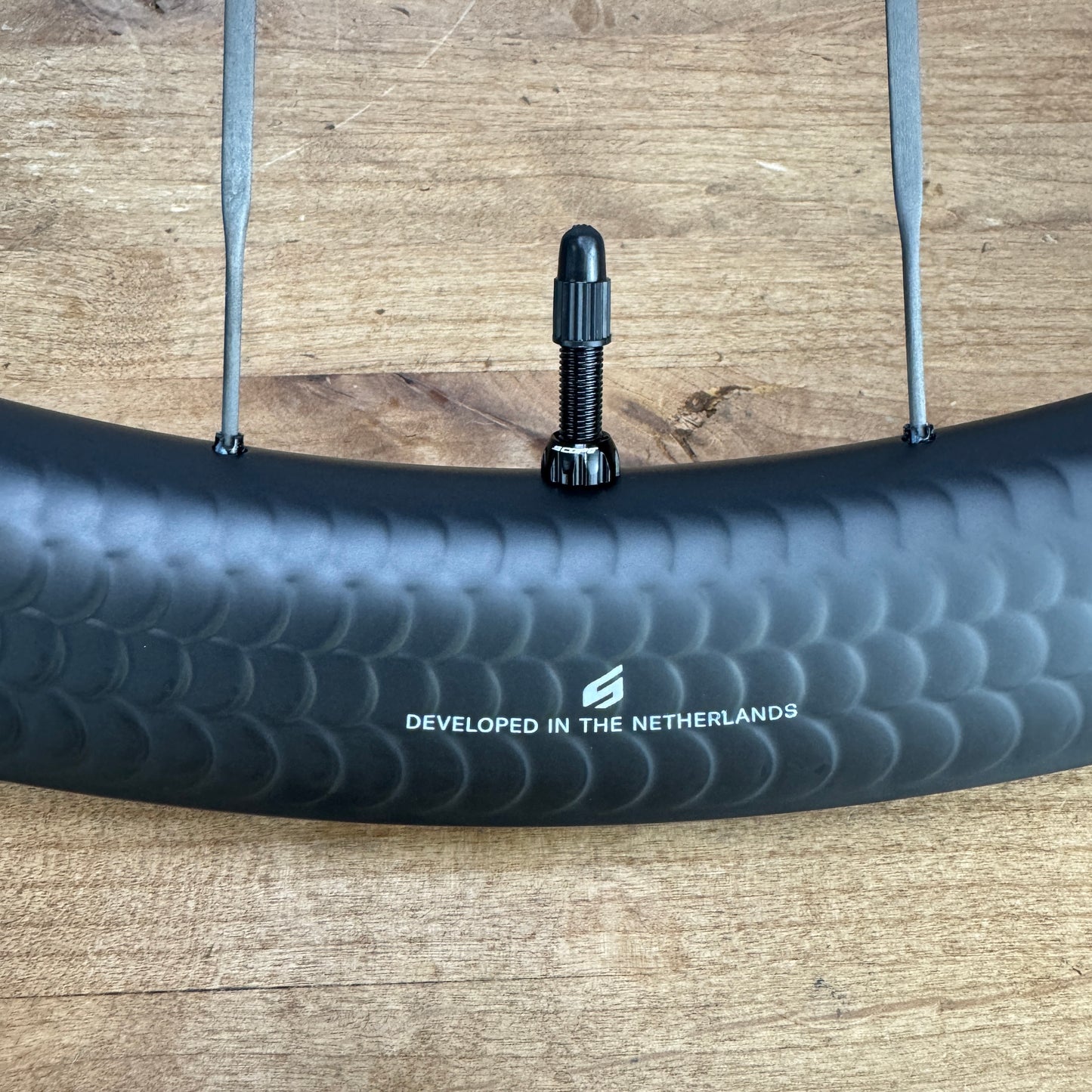 New! Scope Artech 4.G Carbon Disc Tubeless Hookless Gravel Wheelset 700c 1150g