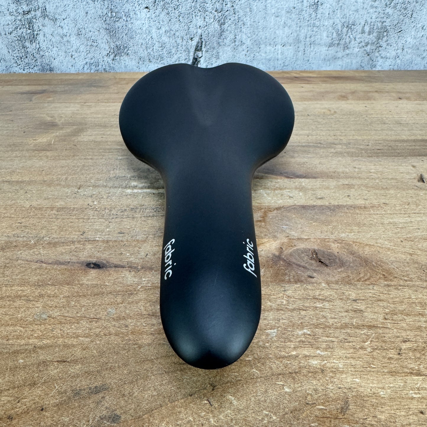 Light Use! Fabric Scoop Shallow Ultimate 142mm 7x10mm Carbon Rails Saddle 198g