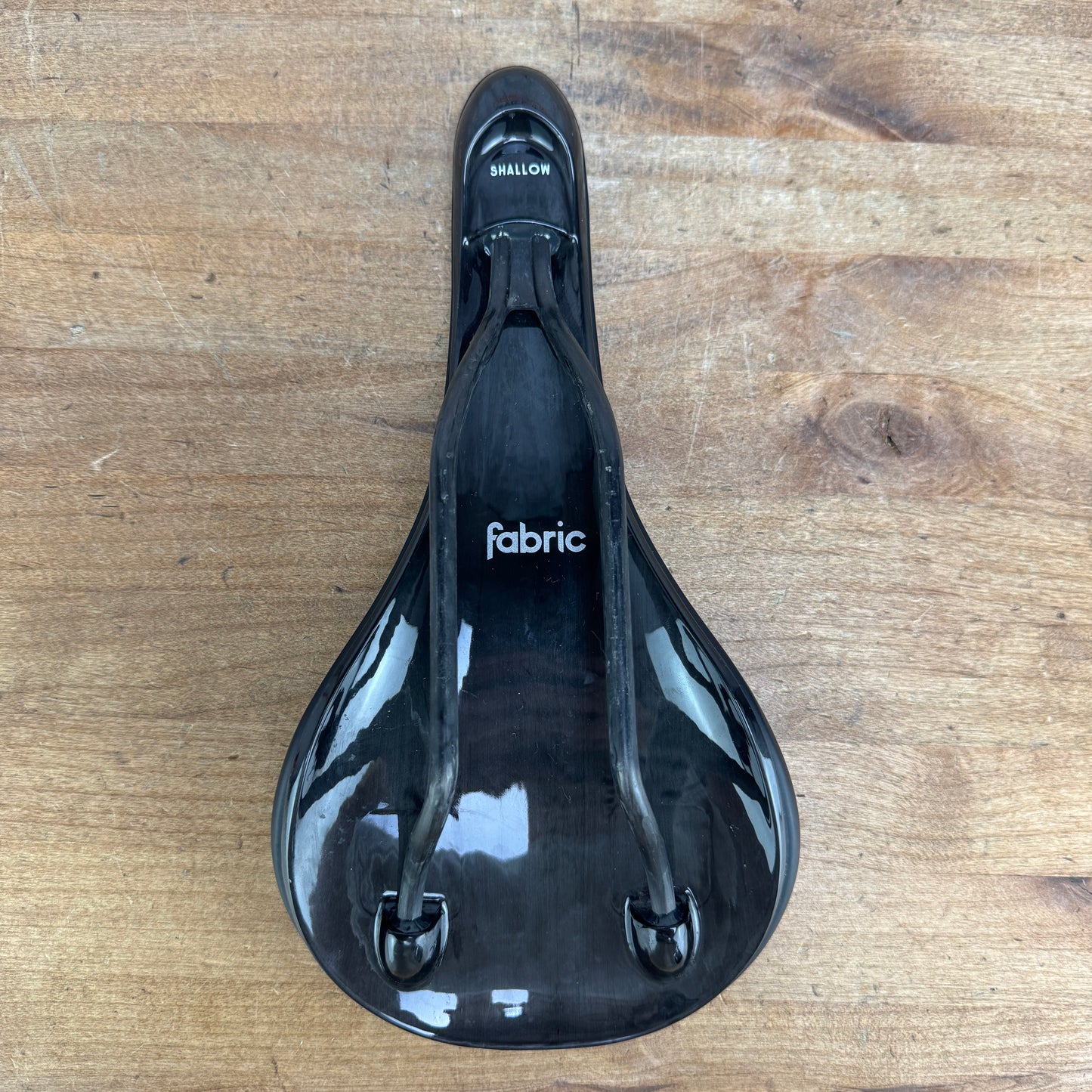 Light Use! Fabric Scoop Shallow Ultimate 142mm 7x10mm Carbon Rails Saddle 198g