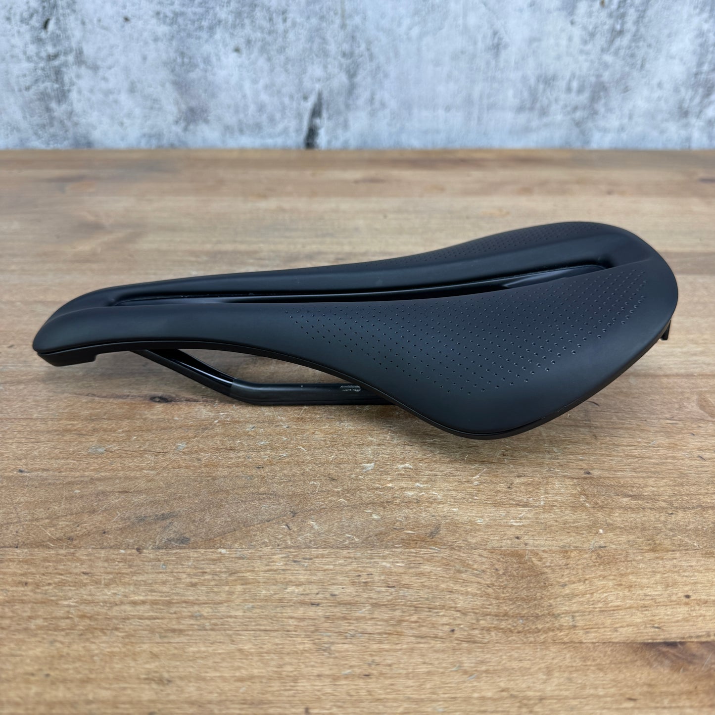 Bontrager Verse Pro 145mm 7x10mm Carbon Rails Bike Saddle 212g